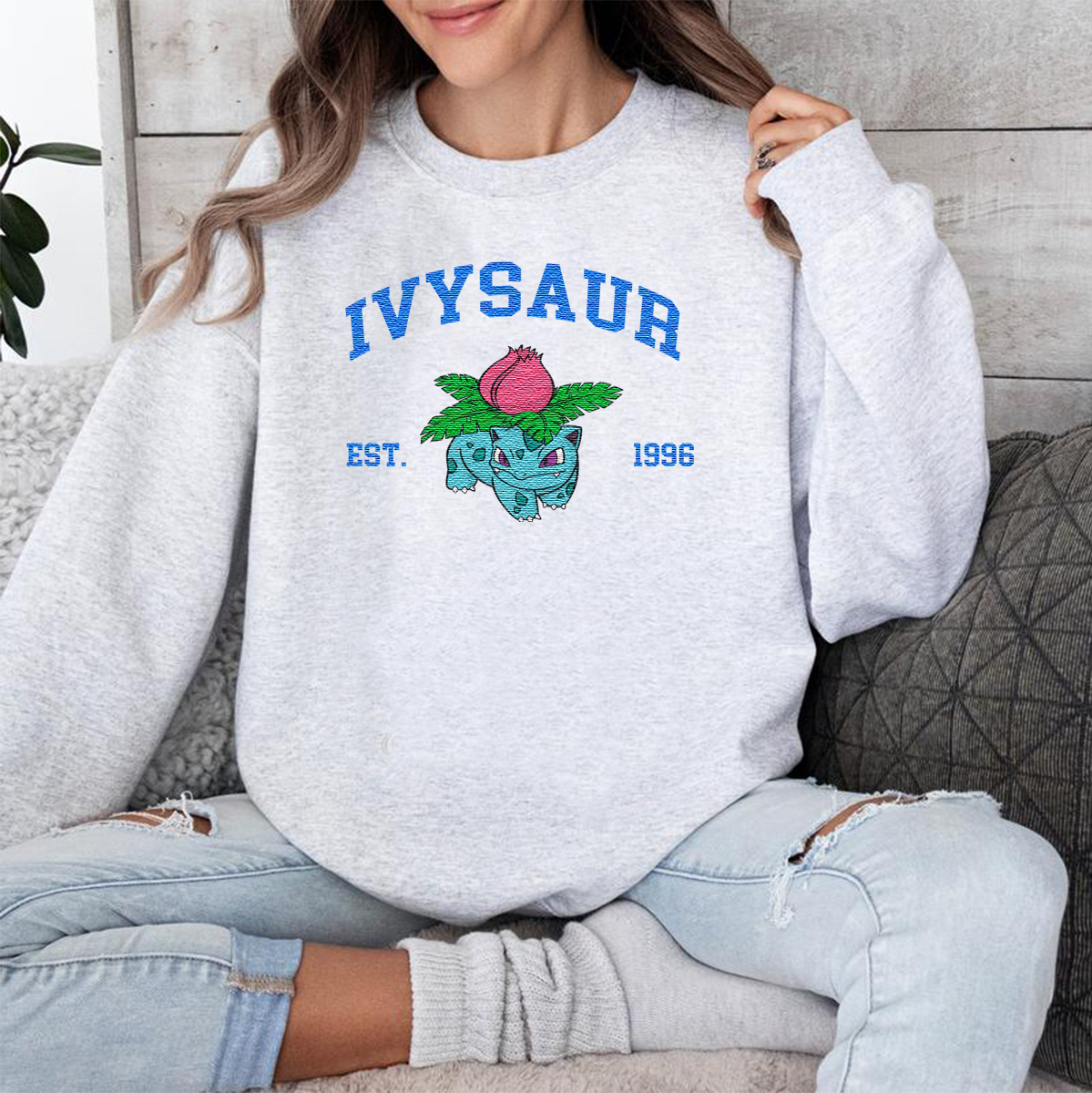 Ivysaur Adorable Anime-Themed Embroidered T-Shirt,Crewneck,Hoodie-Trendy Versatile and a Thoughtful Gift for Friends,H-C-910