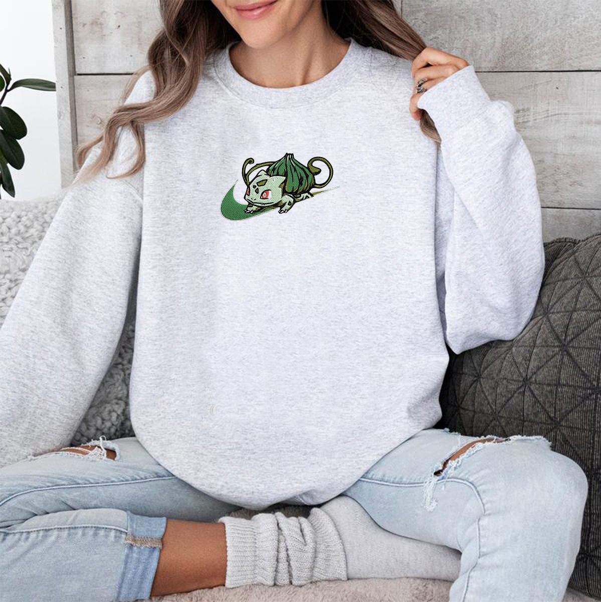 Bulbasaur Adorable Anime-Themed Embroidered T-Shirt,Crewneck,Hoodie-Trendy Versatile and a Thoughtful Gift for Friends,H-C-1144