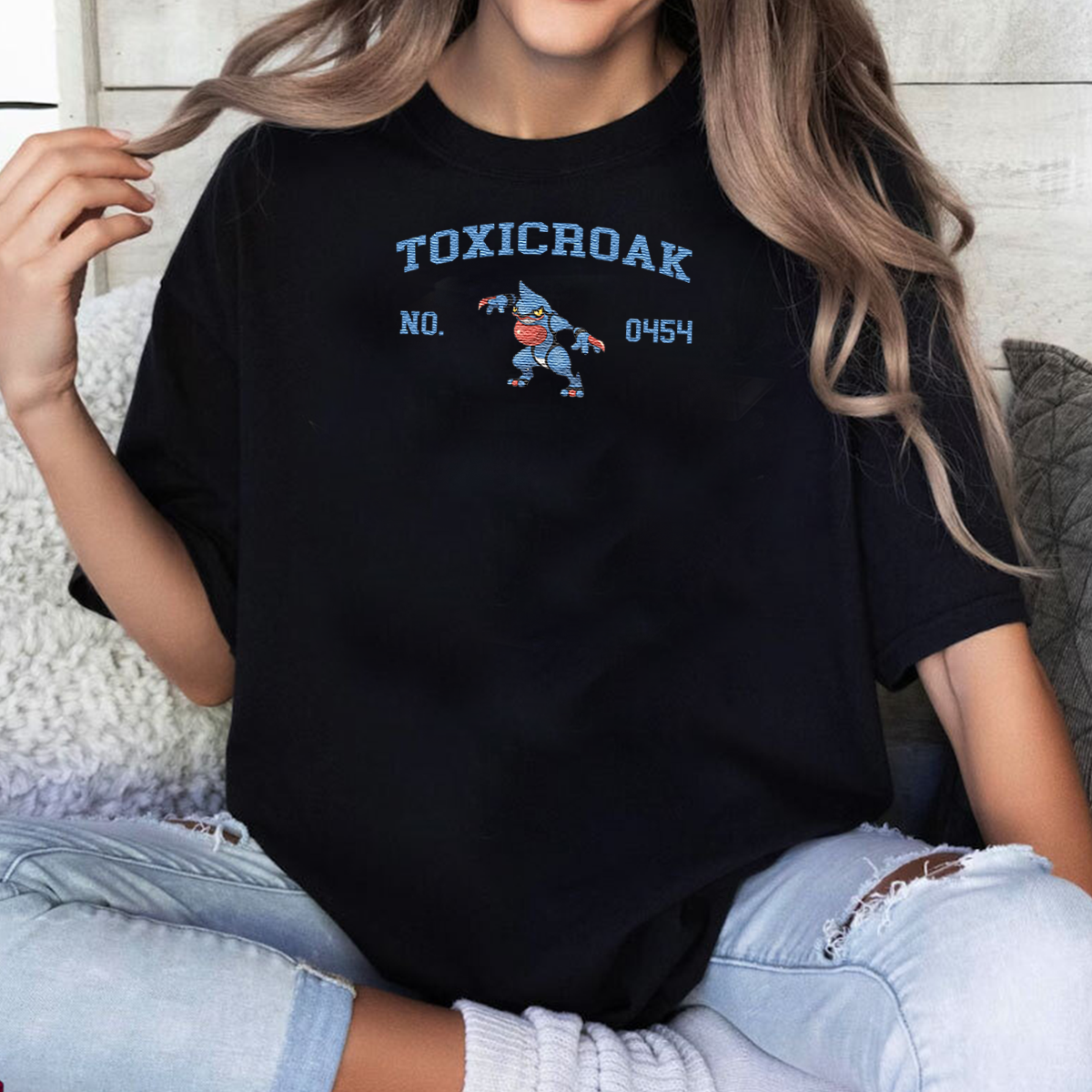 Toxicroak Adorable Anime-Themed Embroidered T-Shirt,Crewneck,Hoodie-Trendy Versatile and a Thoughtful Gift for Friends,H-C-1293