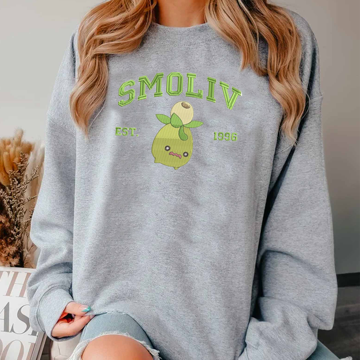Smoliv Adorable Anime-Themed Embroidered T-Shirt,Crewneck,Hoodie-Trendy Versatile and a Thoughtful Gift for Friends,H-C-847