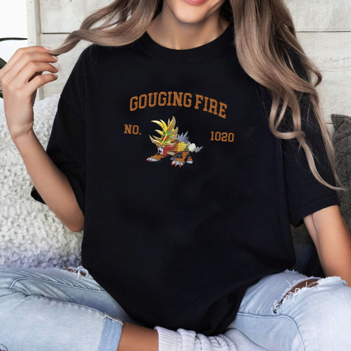 Gouging Fire Adorable Anime-Themed Embroidered T-Shirt,Crewneck,Hoodie-Trendy Versatile and a Thoughtful Gift for Friends,H-C-1772