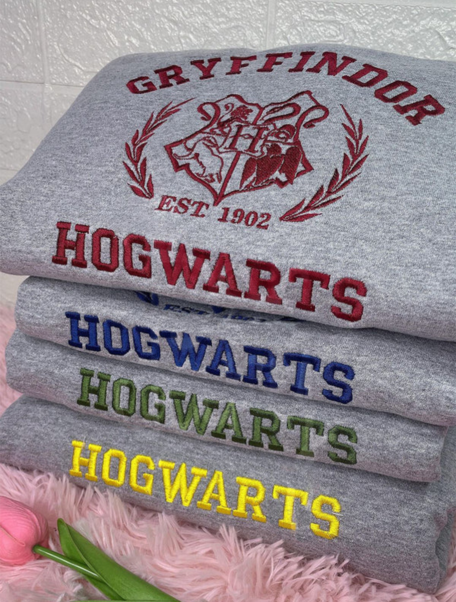 Green Leaf Border Harry Potter Hogwarts Embroidered T-Shirt,Crewneck,Hoodie,TS-C-318