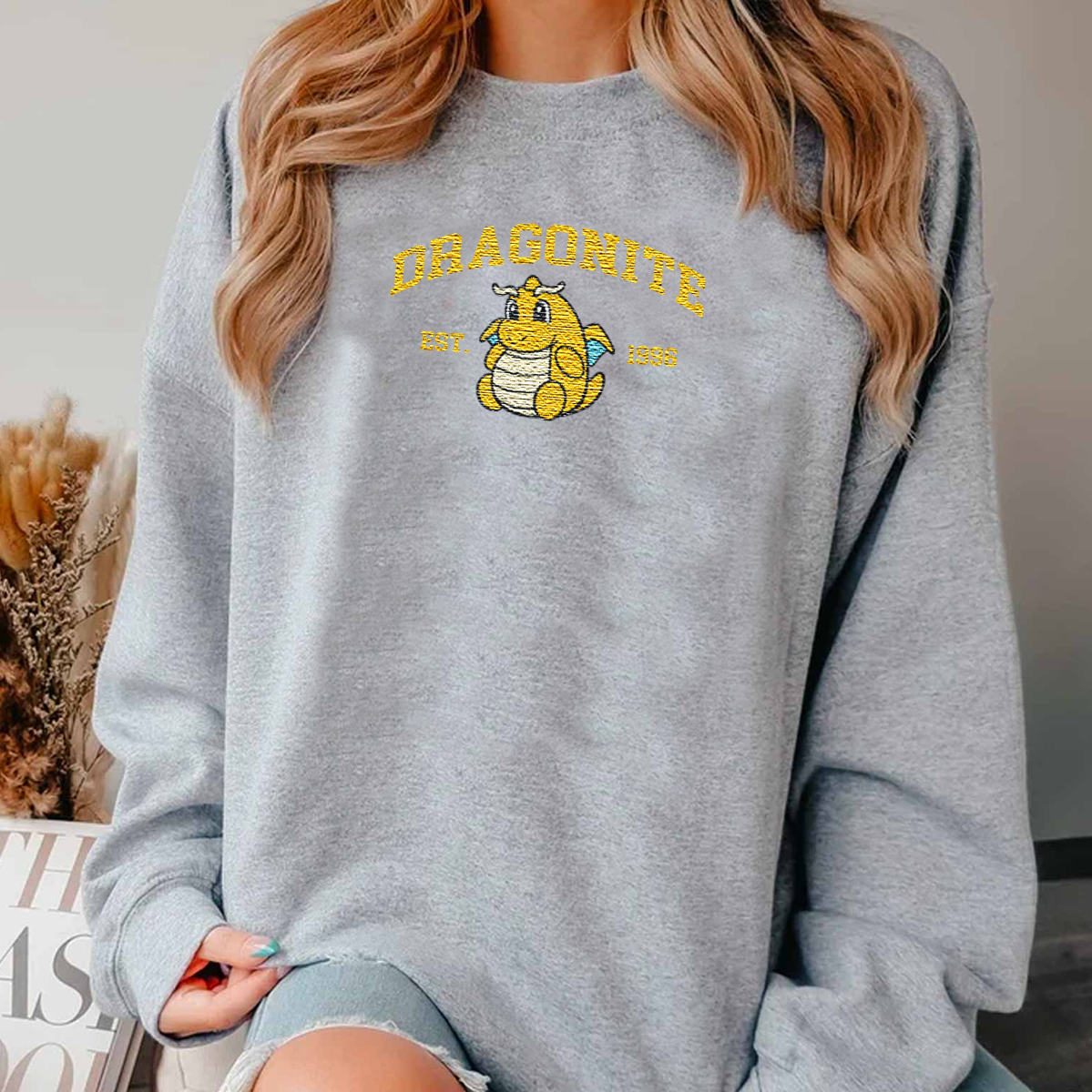 Dragonite-Q. Adorable Anime-Themed Embroidered T-Shirt,Crewneck,Hoodie-Trendy Versatile and a Thoughtful Gift for Friends,H-C-918