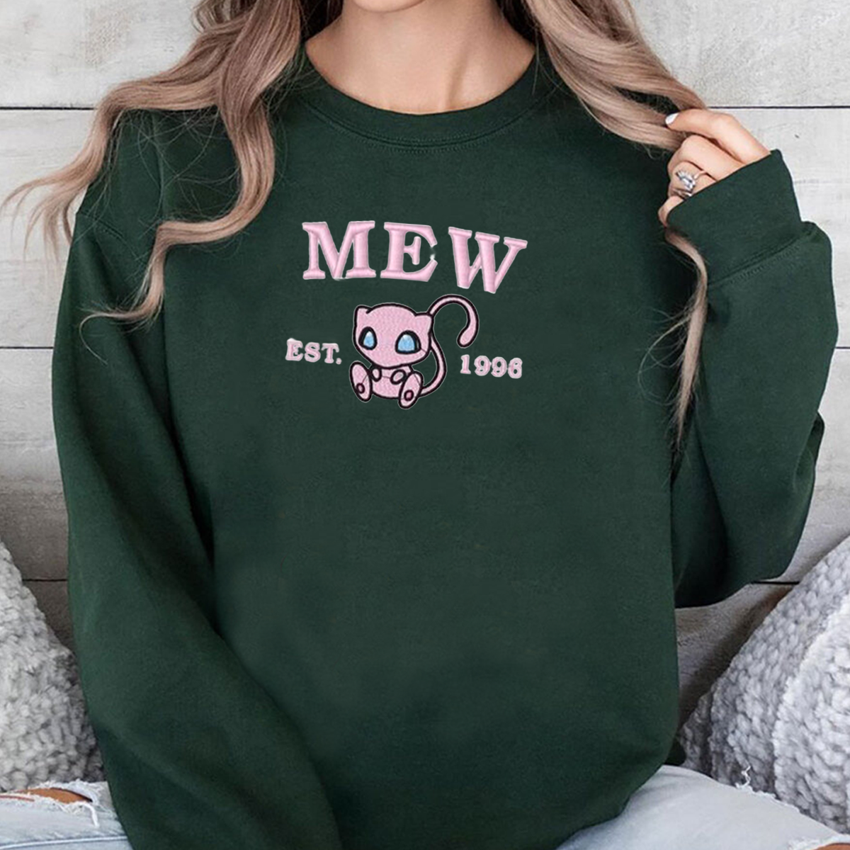 Mew-Q.Adorable Anime-Themed Embroidered T-Shirt,Crewneck,Hoodie-Trendy Versatile and a Thoughtful Gift for Friends,H-C-927
