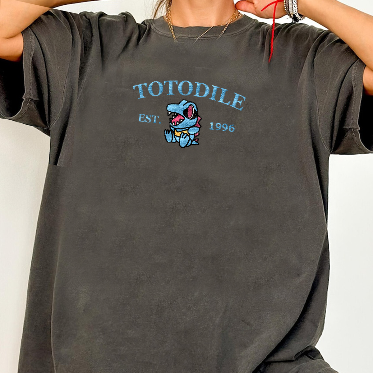 Totodile-Q. Anime Characters Embroidered Unisex T-Shirt,Crewneck,Hoodie For Gift,H-C-952