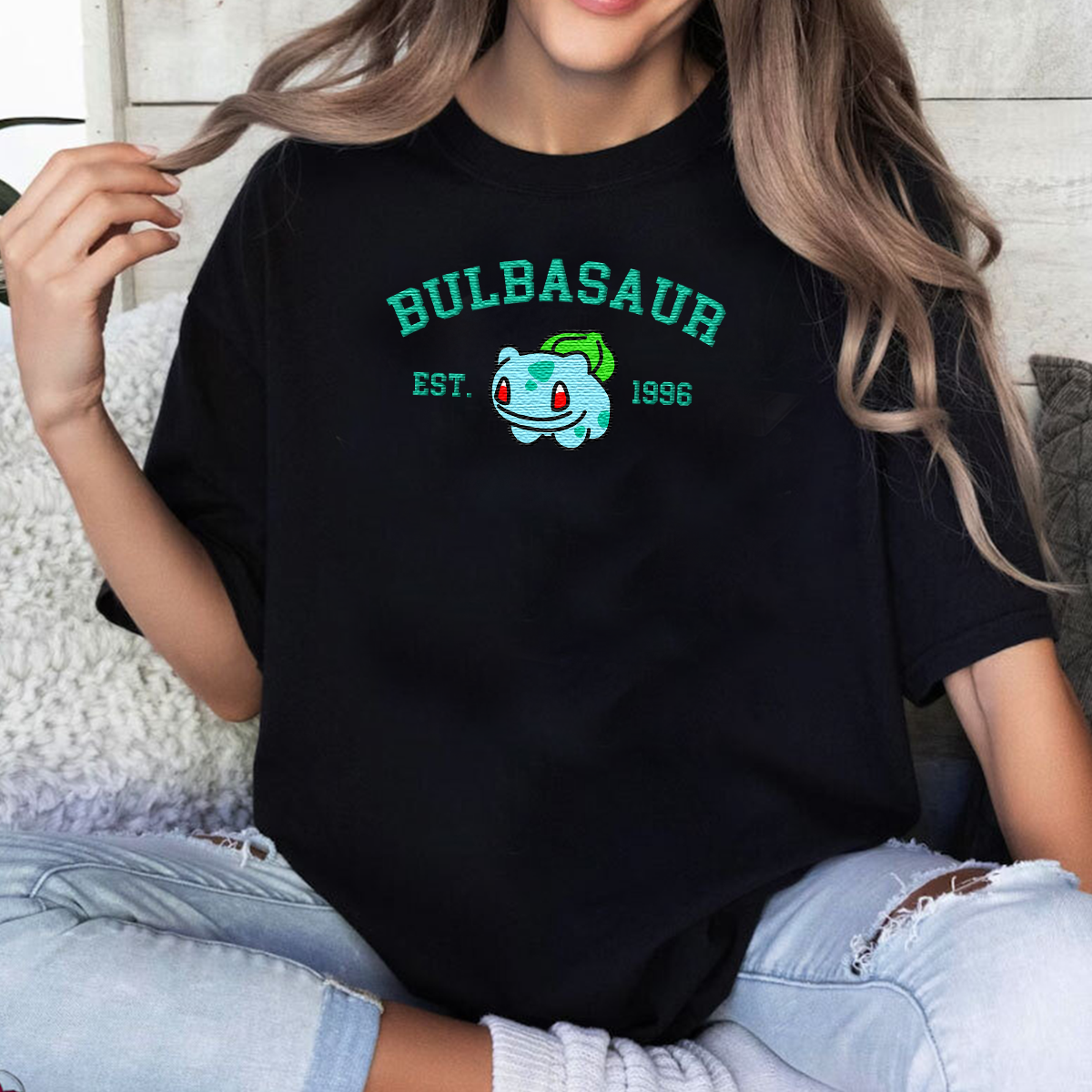 Bulbasaur-Q. Adorable Anime-Themed Embroidered T-Shirt,Crewneck,Hoodie-Trendy Versatile and a Thoughtful Gift for Friends,H-C-924