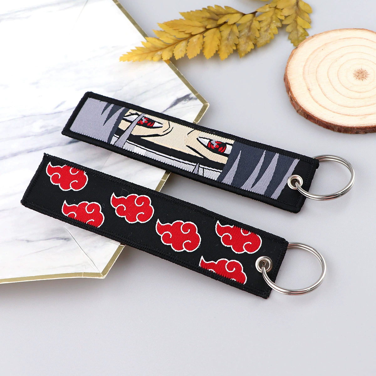 Naruto Akatsuki Cloud Keychain – Embroidered Anime Fabric Key Ring for Fans,Cosplay,and Backpacks,027